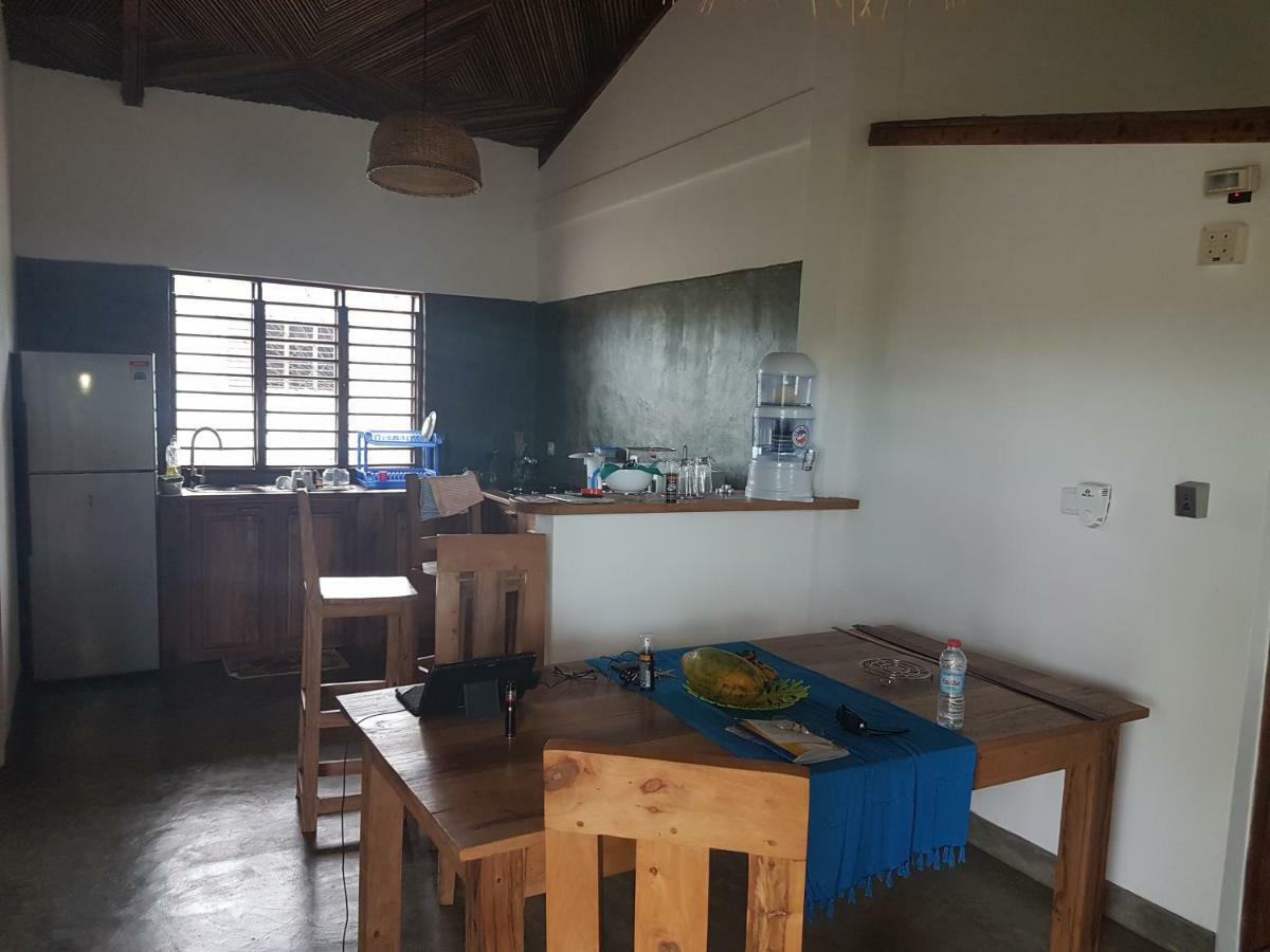 Les Hibiscus Villa Ambondrona  Exterior foto