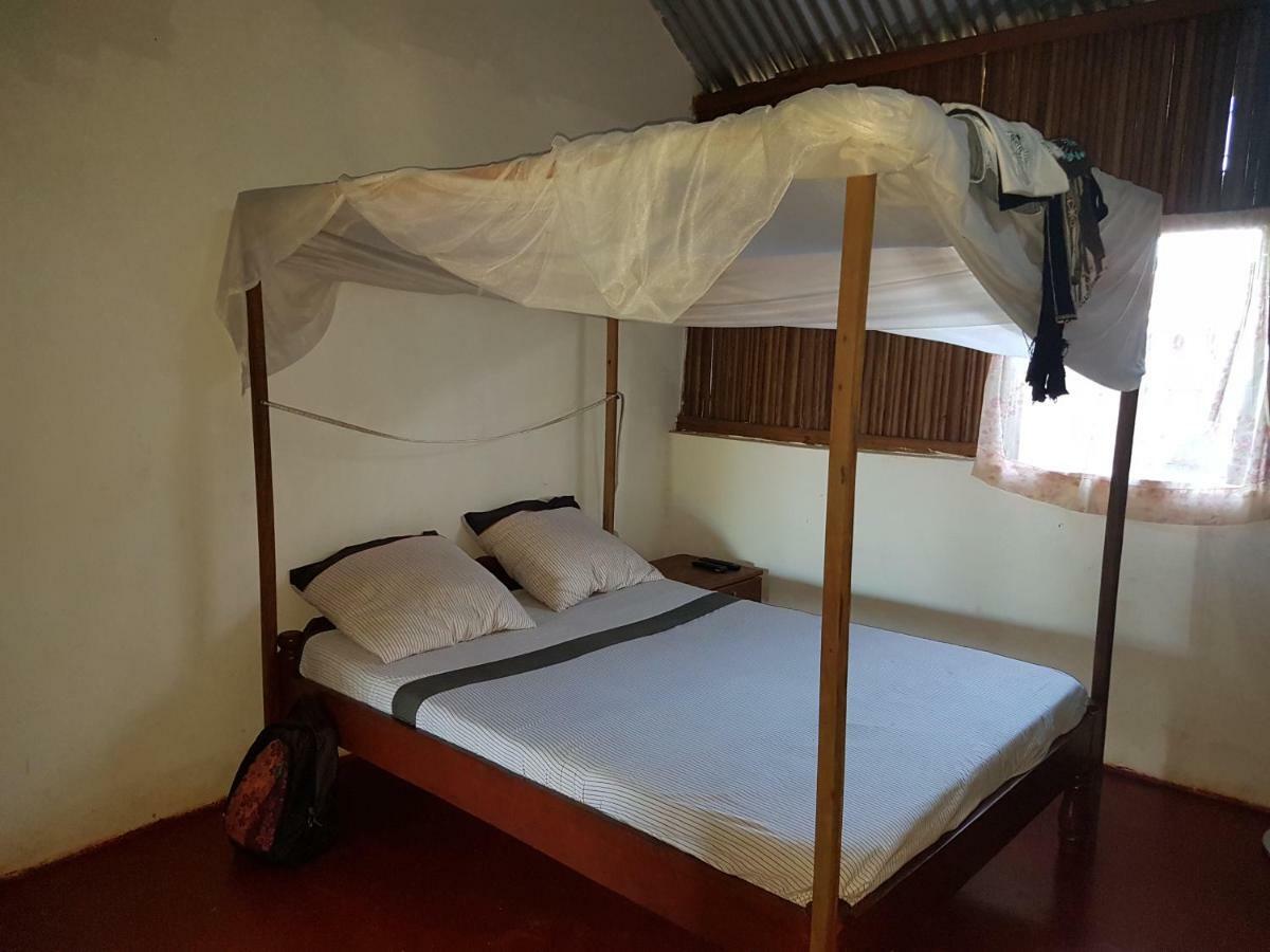 Les Hibiscus Villa Ambondrona  Exterior foto