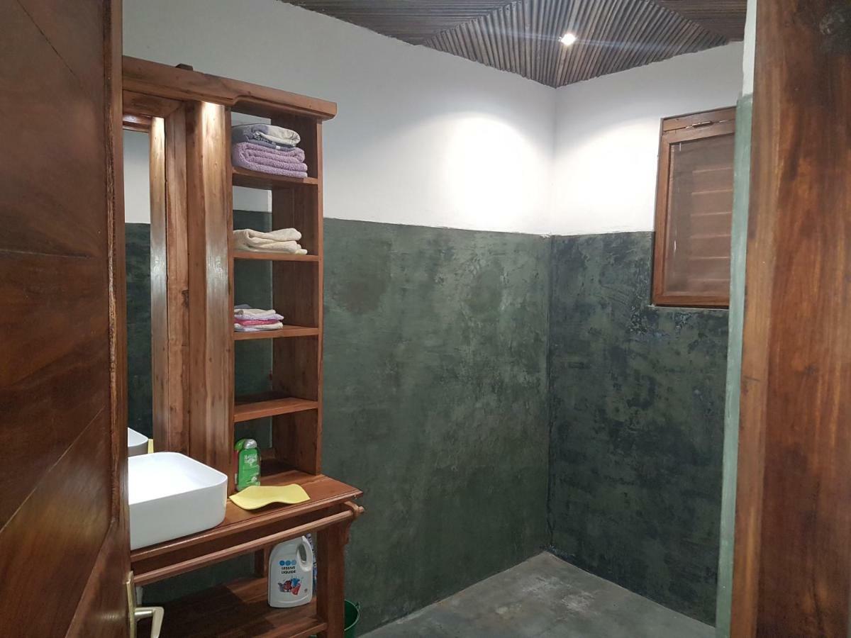 Les Hibiscus Villa Ambondrona  Exterior foto
