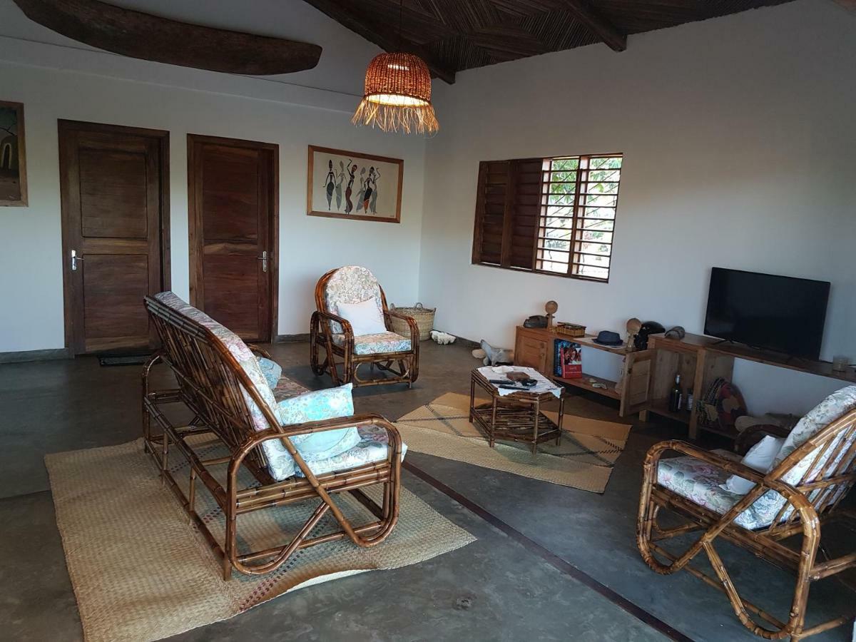 Les Hibiscus Villa Ambondrona  Exterior foto